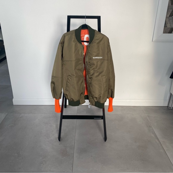 KHRISJOY SATIN BOMBER JACKET - Picture 9 of 15